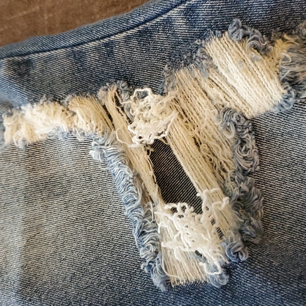 Kancan "Ripped" Jeans - Picture 16 of 16